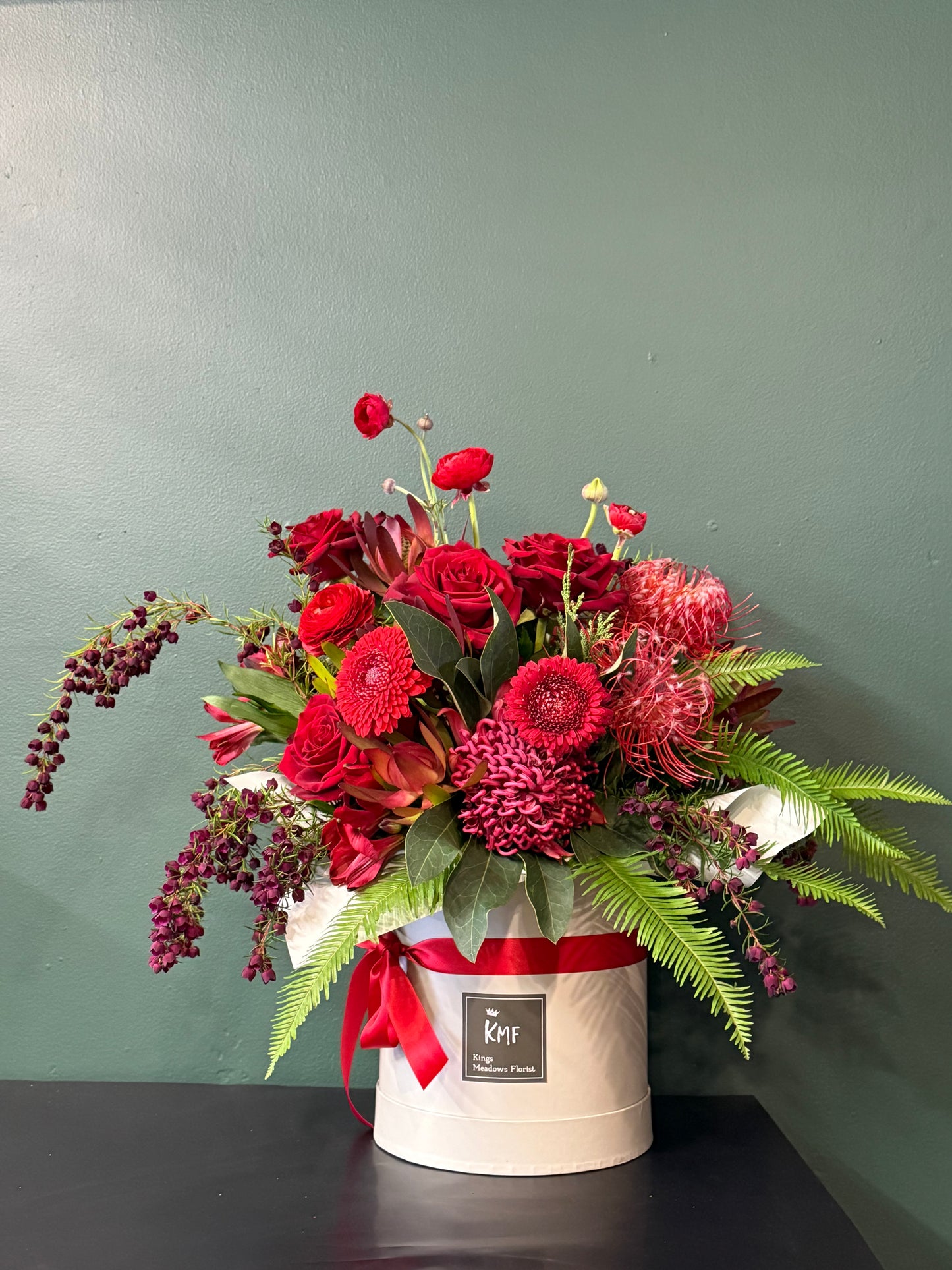 Romantic seasonal Arrangement
