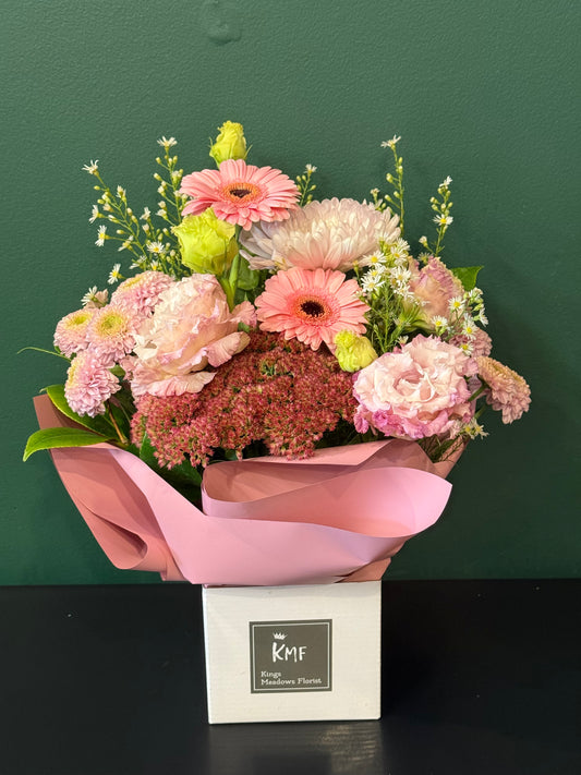 Romantic seasonal Arrangement