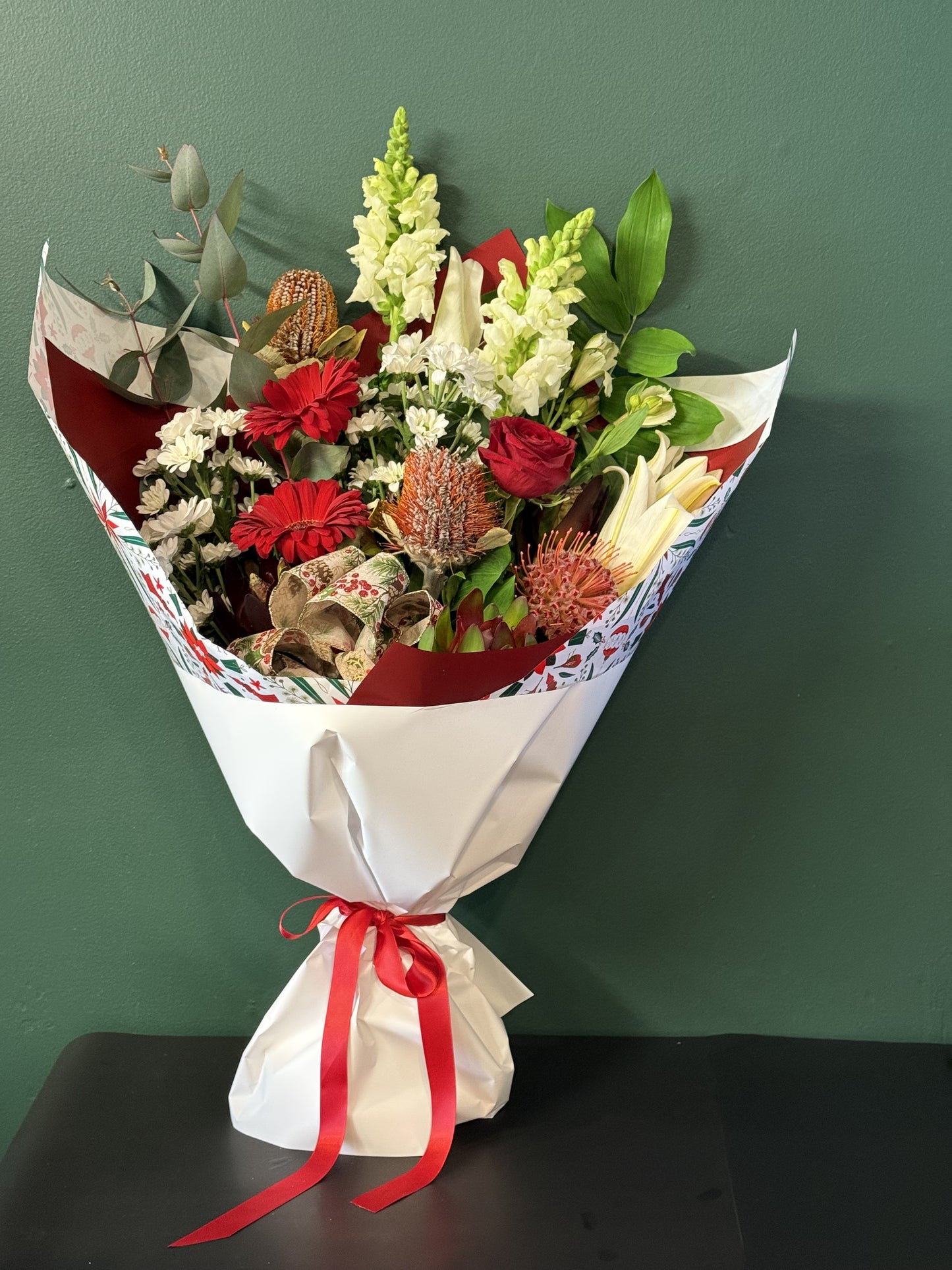 Christmas Festivities - Seasonal Bunches