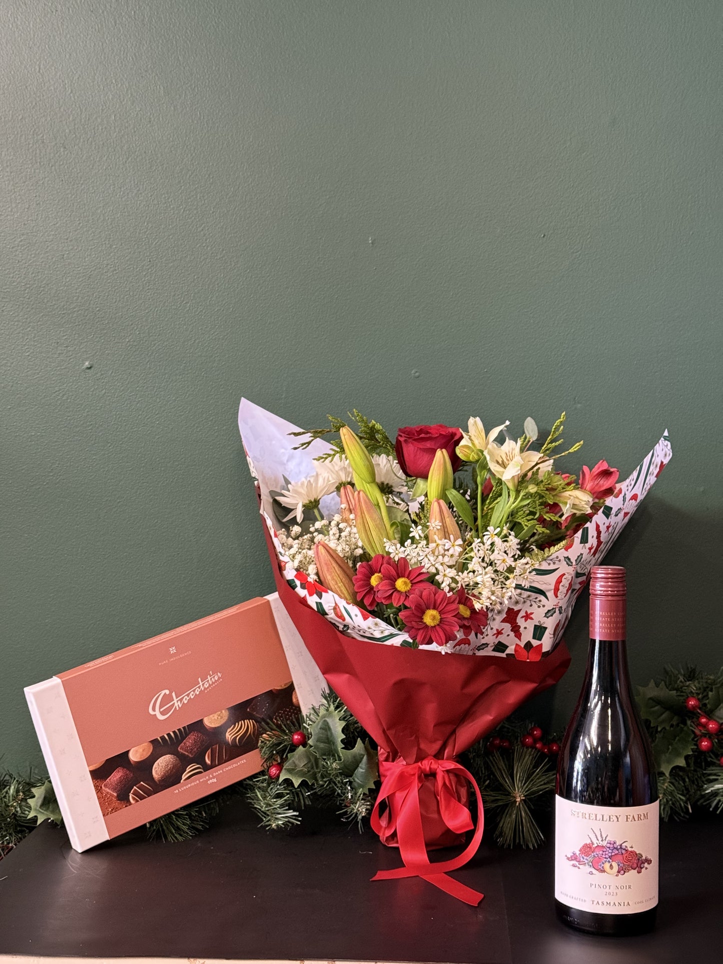 Christmas Festivities - Seasonal Bunches